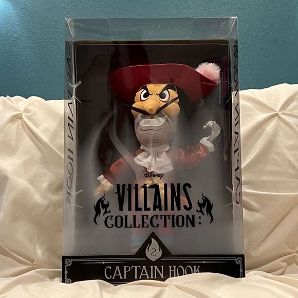Disney Exclusive Villains Collection Captain Hook 13” Peter Pan Collectible NIB - Picture 3 of 7